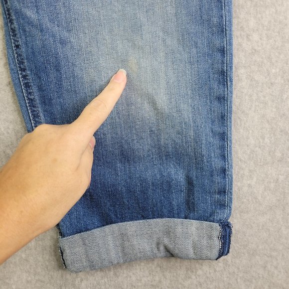 Womens Levis Capris Size 6 Blue Cuffed Stretch Cotton Straight Leg Mid Rise - Picture 4 of 15